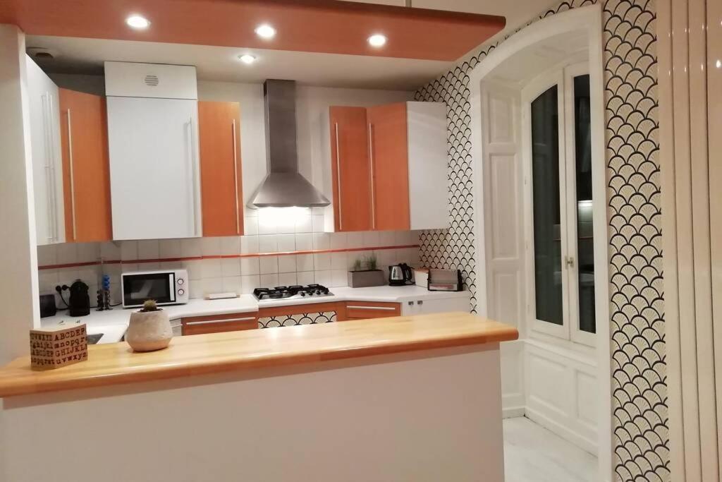 Tulle : Bel Appartement Lumineux En Centre Ville المظهر الخارجي الصورة