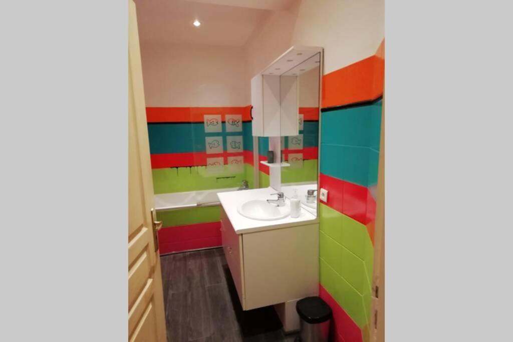Tulle : Bel Appartement Lumineux En Centre Ville المظهر الخارجي الصورة
